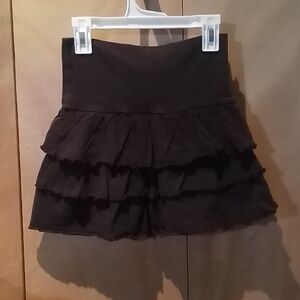 Girl's solid black 3 tier skort, size 7/8
